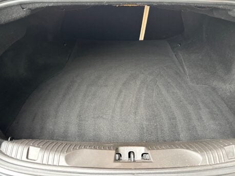 Jaguar XF 3.0d V6 Premium Luxury Saloon 4dr Diesel Auto Euro 5 (s/s) (240 ps) 17