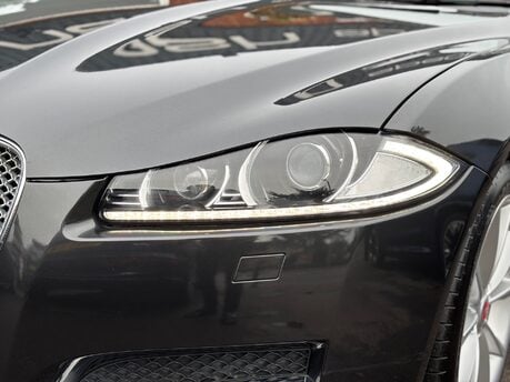 Jaguar XF 3.0d V6 Premium Luxury Saloon 4dr Diesel Auto Euro 5 (s/s) (240 ps) 27