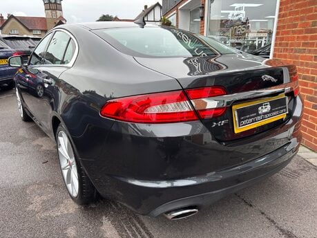 Jaguar XF 3.0d V6 Premium Luxury Saloon 4dr Diesel Auto Euro 5 (s/s) (240 ps) 15