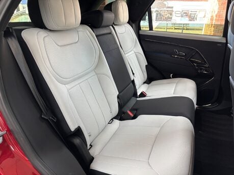 Land Rover Range Rover Sport 3.0 P550e 38.2kWh Autobiography SUV Petrol Plug-in Hybrid Auto 4WD (550 ps) 29