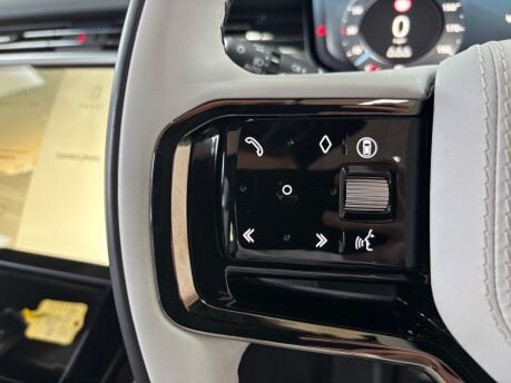 Land Rover Range Rover Sport 3.0 P550e 38.2kWh Autobiography SUV Petrol Plug-in Hybrid Auto 4WD (550 ps) 36