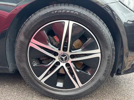Mercedes-Benz C Class 2.0 C220d Sport (Premium Plus) Saloon 4dr Diesel G-Tronic+ Euro 6 (194ps) 19