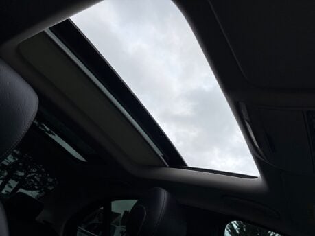 Mercedes-Benz C Class 2.0 C220d Sport (Premium Plus) Saloon 4dr Diesel G-Tronic+ Euro 6 (194ps) 7