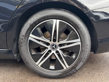 Mercedes-Benz C Class 2.0 C220d Sport (Premium Plus) Saloon 4dr Diesel G-Tronic+ Euro 6 (194ps) 8
