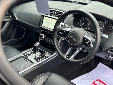 Jaguar XE P250i R-Dynamic S Saloon 4dr Petrol Auto Euro 6 (s/s) (250 ps) 3
