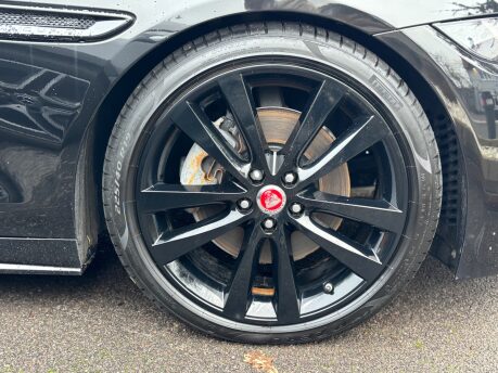 Jaguar XE P250i R-Dynamic S Saloon 4dr Petrol Auto Euro 6 (s/s) (250 ps) 19