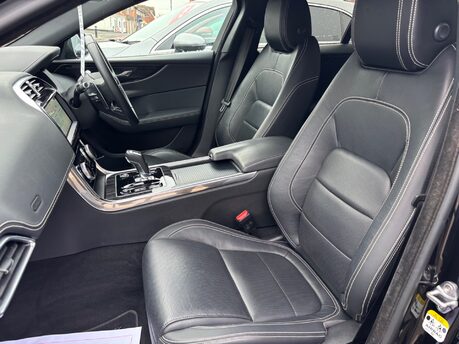 Jaguar XE P250i R-Dynamic S Saloon 4dr Petrol Auto Euro 6 (s/s) (250 ps) 12