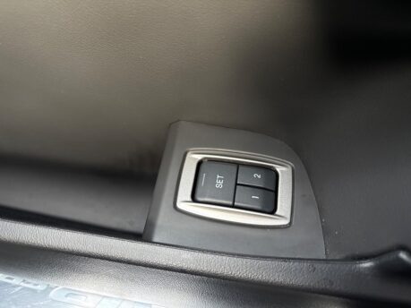 Jaguar XF D R-SPORT BLACK 21