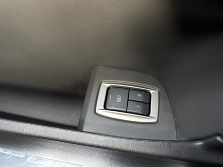 Jaguar XF D R-SPORT BLACK 21