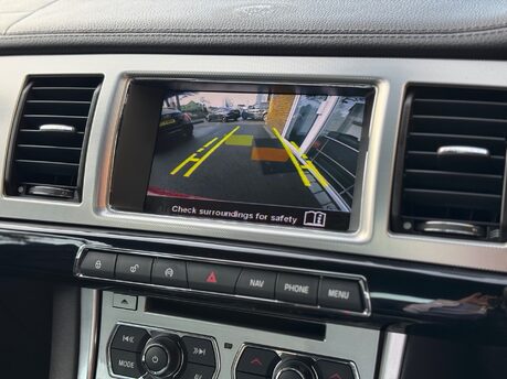 Jaguar XF D R-SPORT BLACK 25