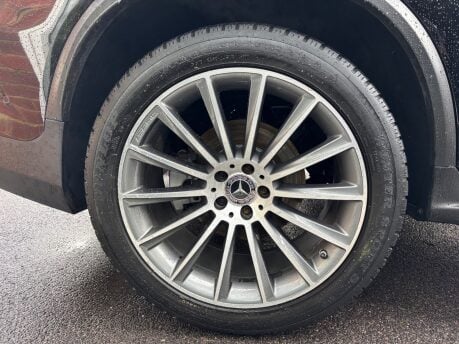 Mercedes-Benz GLC 2.0 GLC250 AMG Line (Premium) Coupe 5dr Petrol G-Tronic+ 4MATIC Euro 6 17