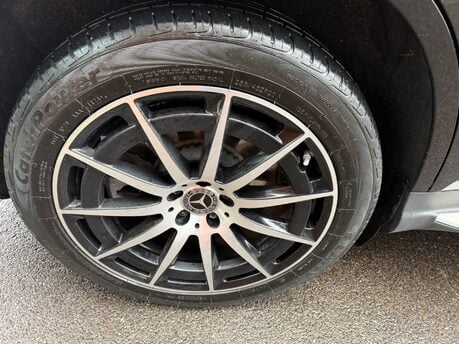 Mercedes-Benz EQC QC 400 80kWh AMG Line SUV 5dr Electric Auto 4MATIC (400 bhp) 17