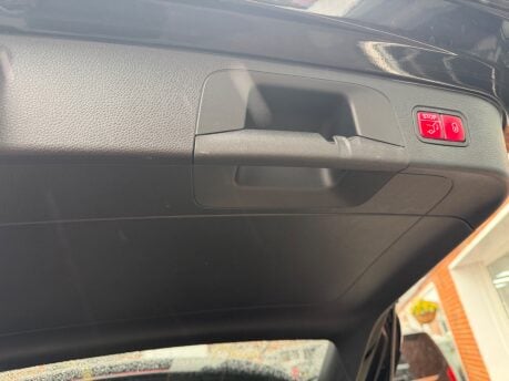 Mercedes-Benz EQC QC 400 80kWh AMG Line SUV 5dr Electric Auto 4MATIC (400 bhp) 36