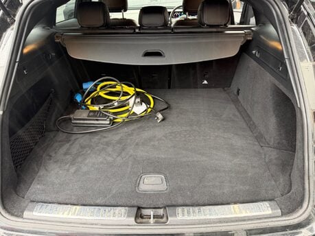 Mercedes-Benz EQC QC 400 80kWh AMG Line SUV 5dr Electric Auto 4MATIC (400 bhp) 35