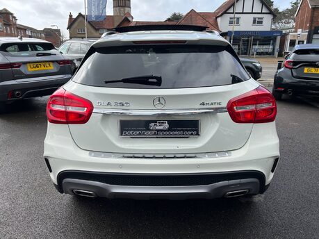 Mercedes-Benz GLA Class 2.0 GLA250 AMG Line PREMIUM PLUS SUV 5dr Petrol 7G-DCT 4MATIC Euro 6(211ps) 9