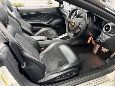 Ferrari California California T 24