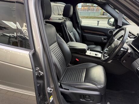 Land Rover Discovery 3.0 SD V6 HSE SUV 5dr Diesel Auto 4WD Euro 6 (s/s) (306 ps) 23