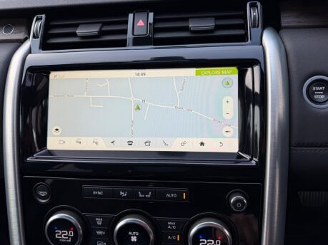 Land Rover Discovery 3.0 SD V6 HSE SUV 5dr Diesel Auto 4WD Euro 6 (s/s) (306 ps) 36