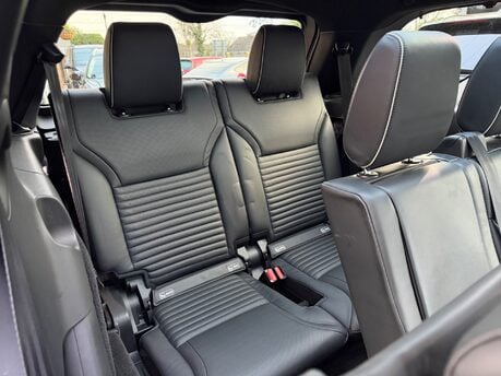 Land Rover Discovery 3.0 SD V6 HSE SUV 5dr Diesel Auto 4WD Euro 6 (s/s) (306 ps) 43