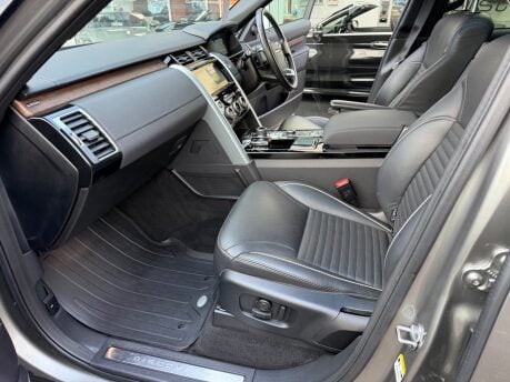 Land Rover Discovery 3.0 SD V6 HSE SUV 5dr Diesel Auto 4WD Euro 6 (s/s) (306 ps) 48
