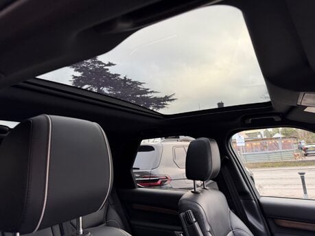 Land Rover Discovery 3.0 SD V6 HSE SUV 5dr Diesel Auto 4WD Euro 6 (s/s) (306 ps) 20