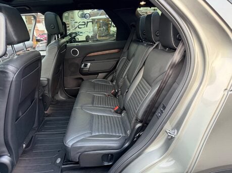 Land Rover Discovery 3.0 SD V6 HSE SUV 5dr Diesel Auto 4WD Euro 6 (s/s) (306 ps) 45