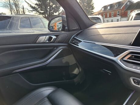 BMW X7 XDRIVE40D M SPORT MHEV 37