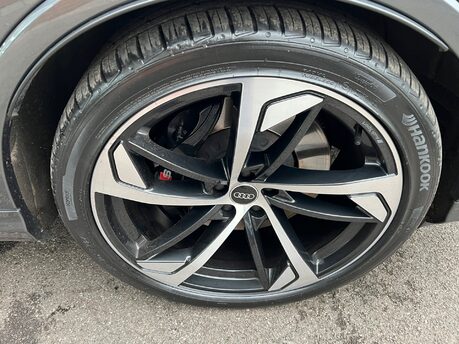Audi SQ7 4.0 TFSI V8 Black Edition SUV 5dr Petrol Tiptronic quattro Euro 6 (507ps) 19