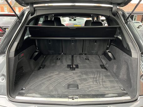 Audi SQ7 4.0 TFSI V8 Black Edition SUV 5dr Petrol Tiptronic quattro Euro 6 (507ps) 34