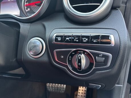 Mercedes-Benz C63 4.0 C63 V8 BiTurbo AMG (Premium) Coupe 2dr Petrol SpdS MCT Euro 6 (476ps) 26