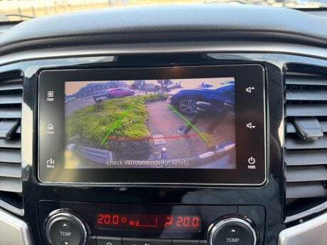 Mitsubishi L200 DI-D BARBARIAN DCB 28