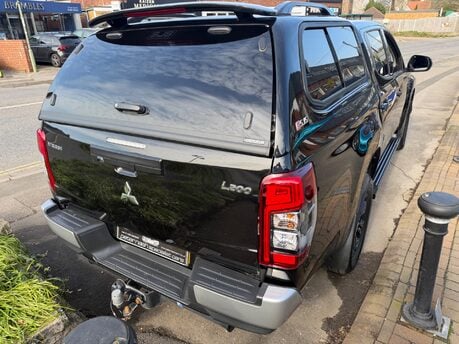 Mitsubishi L200 DI-D BARBARIAN DCB 12