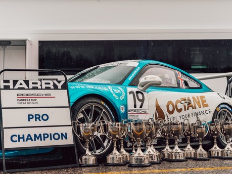 Octane Finance-backed Harry King ends with a double at Brands Hatch