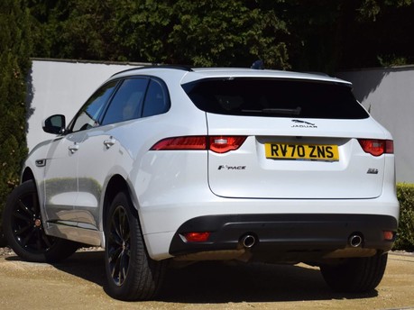 Jaguar F-Pace CHEQUERED FLAG AWD 3