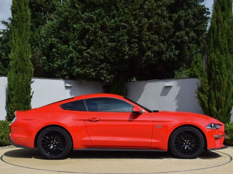 Ford Mustang GT 3