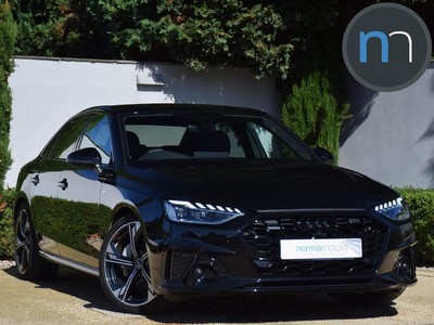 Audi A4 TDI QUATTRO S LINE BLACK EDITION MHEV