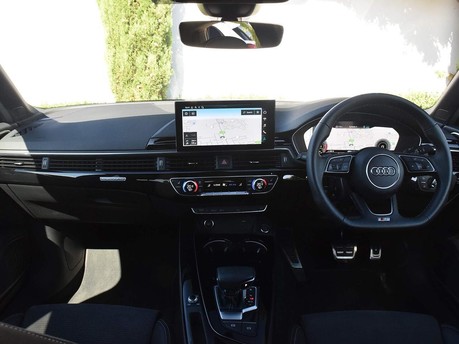 Audi A4 TDI QUATTRO S LINE BLACK EDITION MHEV 24