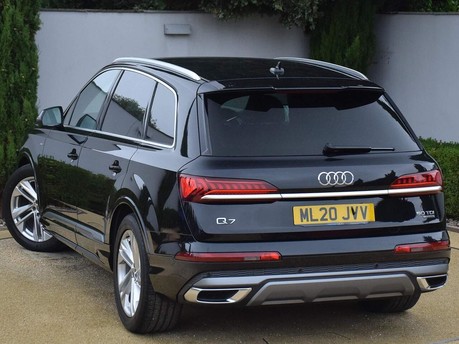 Audi Q7 TDI QUATTRO S LINE MHEV 9