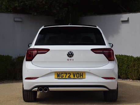 Volkswagen Polo GTI TSI DSG 11