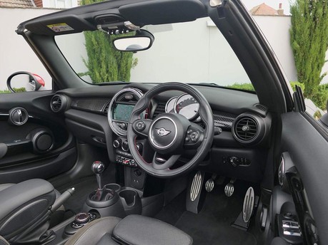 Mini Convertible JOHN COOPER WORKS 25