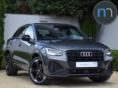 Audi Q2 TFSI BLACK EDITION