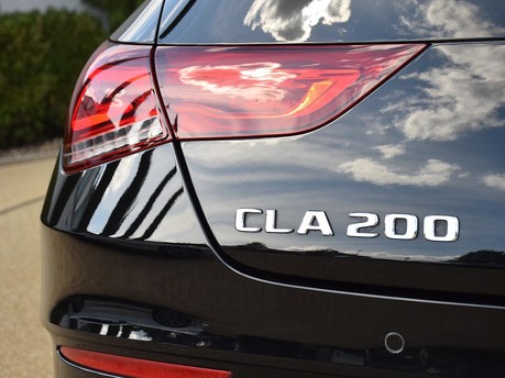 Mercedes-Benz CLA Class CLA 200 AMG LINE PREMIUM PLUS 31