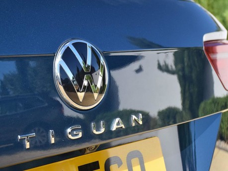 Volkswagen Tiguan R-LINE TSI DSG 32