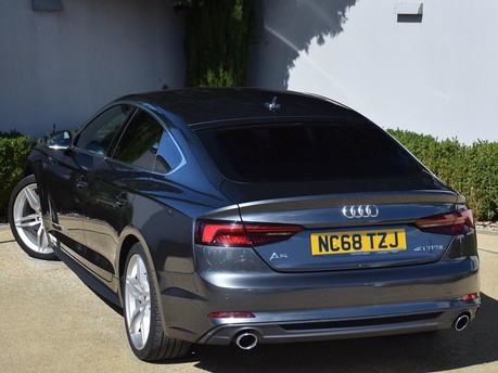 Audi A5 SPORTBACK TFSI S LINE MHEV 9