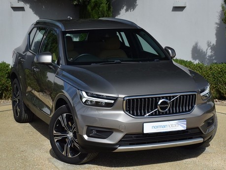 Volvo XC40 T4 INSCRIPTION PRO 8