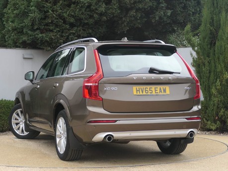 Volvo XC90 D5 MOMENTUM AWD 3