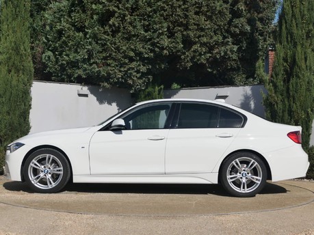 BMW 3 Series 320D M SPORT 4