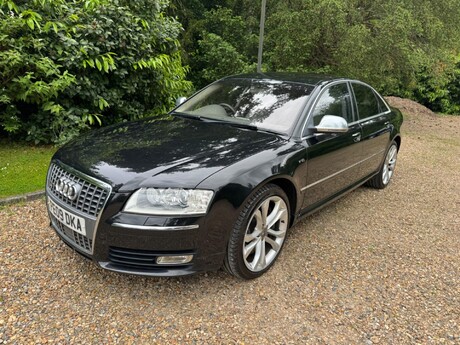 Audi S8 S8 FSI QUATTRO V10