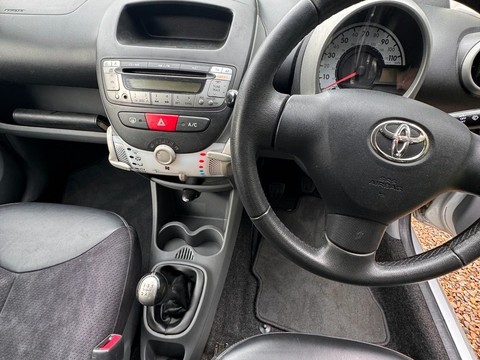 Toyota Aygo VVT-I ICE 6