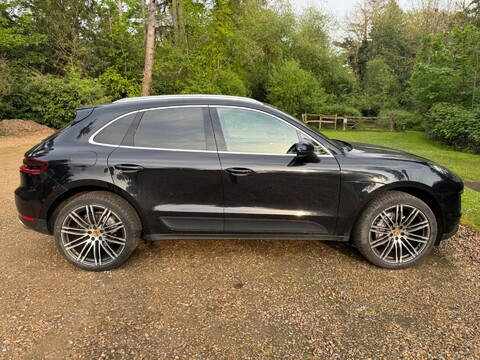 Porsche Macan D S PDK 10